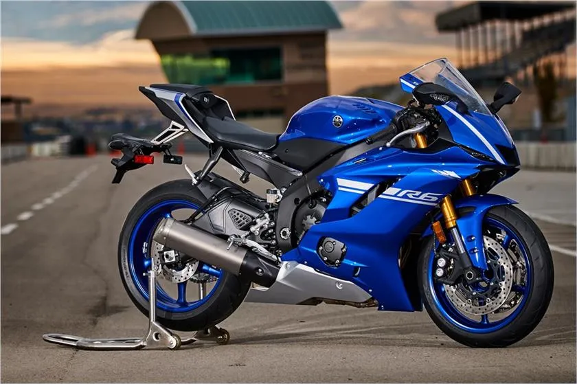 YAMAHA YZF-R1 WORLD SUPERSPORT (2017-Present)