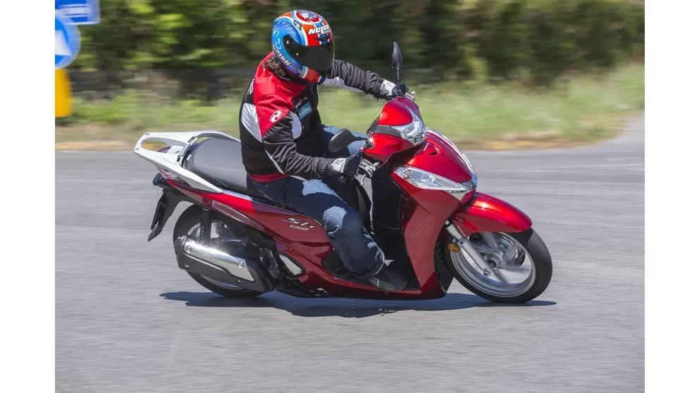 HONDA SH300i (2007-2014)