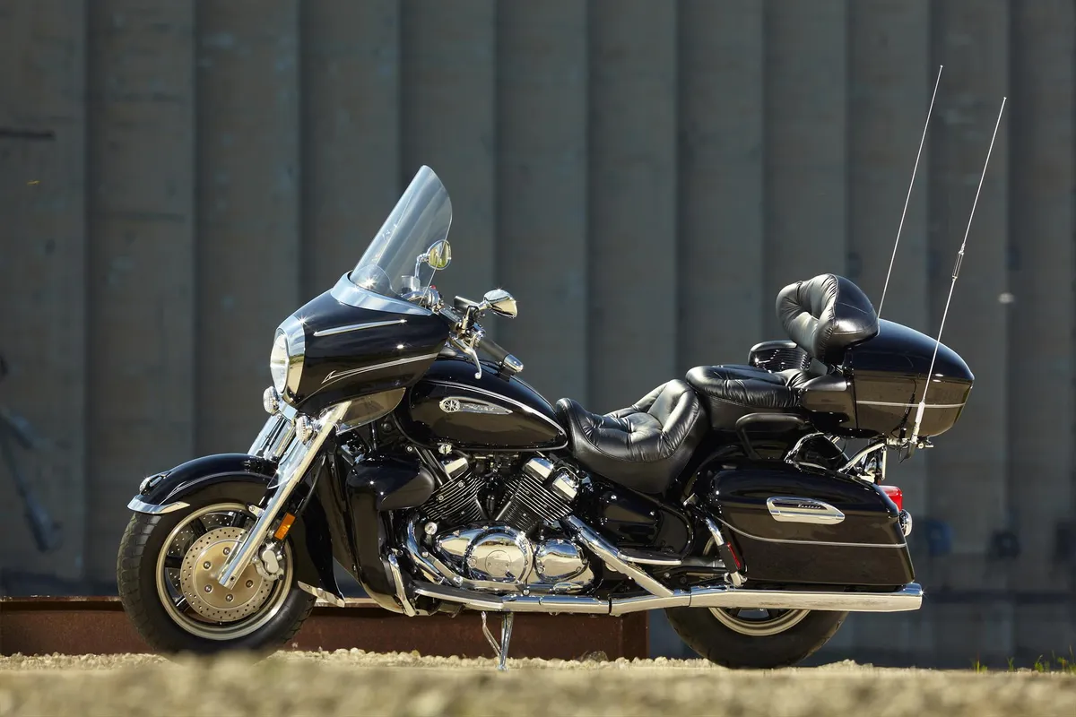 YAMAHA Royal Star Venture S (2011-2012)