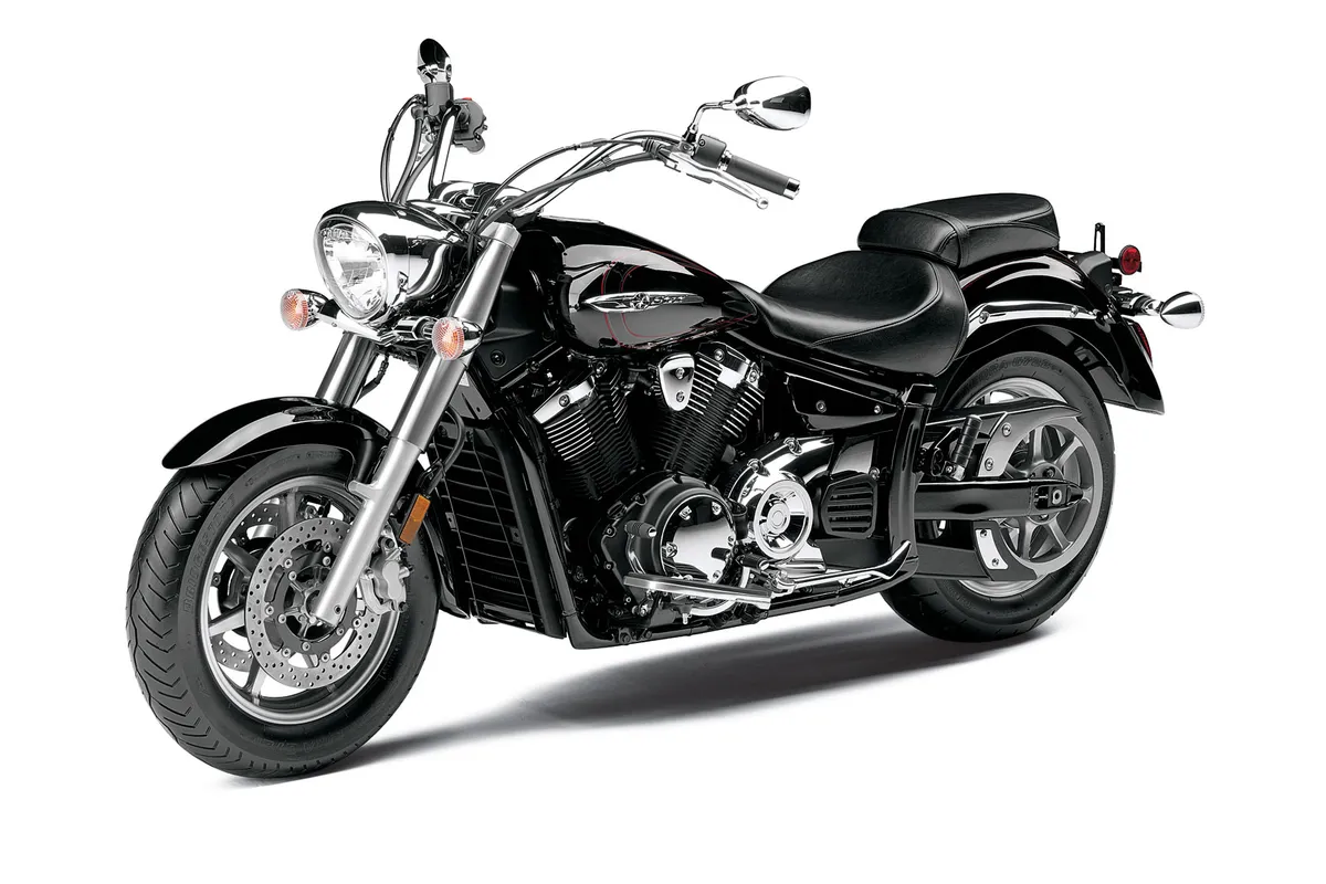 YAMAHA V-Star 1300 (2010-2011)