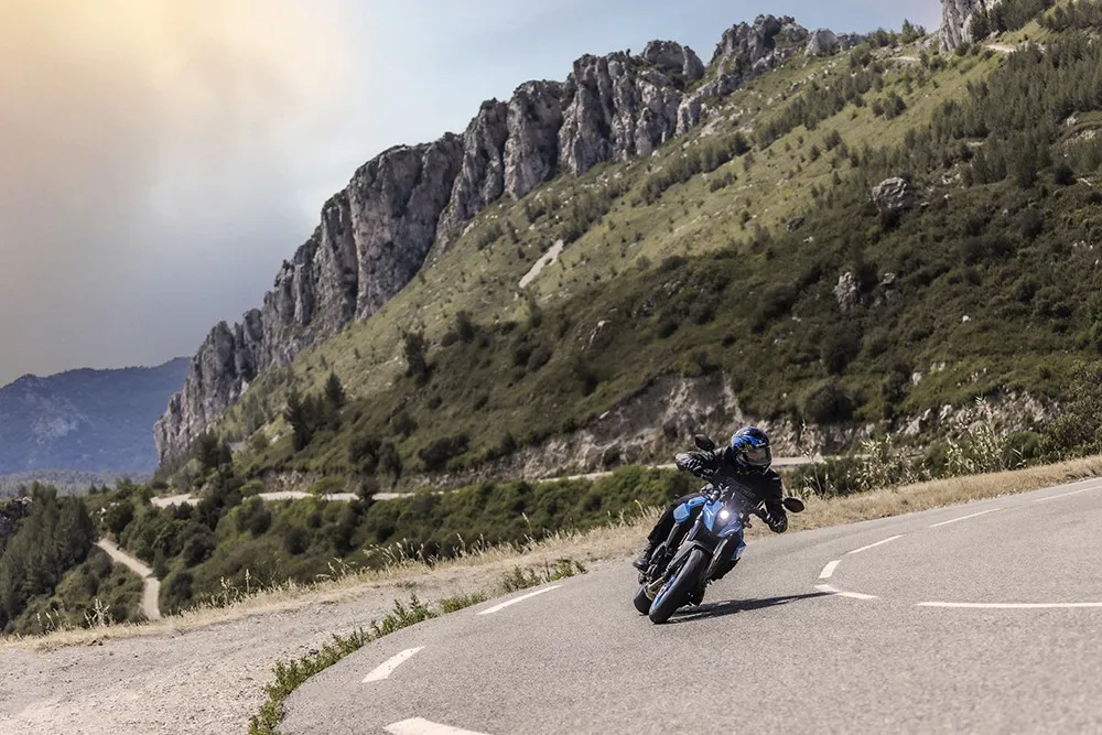 SUZUKI GSX-8S (2023-Present)