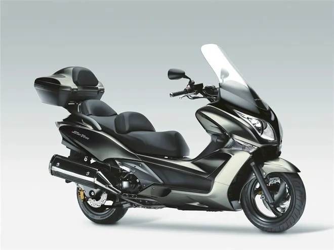 HONDA SW-T600 (2011)