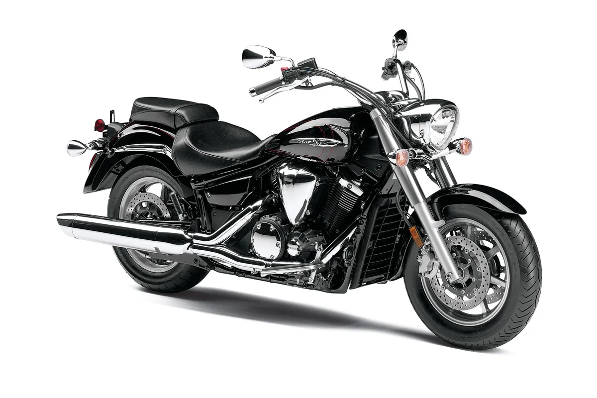YAMAHA V-Star 1300 (2010-2011)