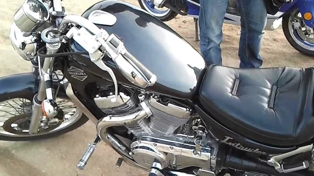 SUZUKI VS 750GL Intruder (1986-1991)
