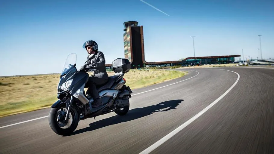 YAMAHA X-MAX 125 ABS Business (2012-2013)