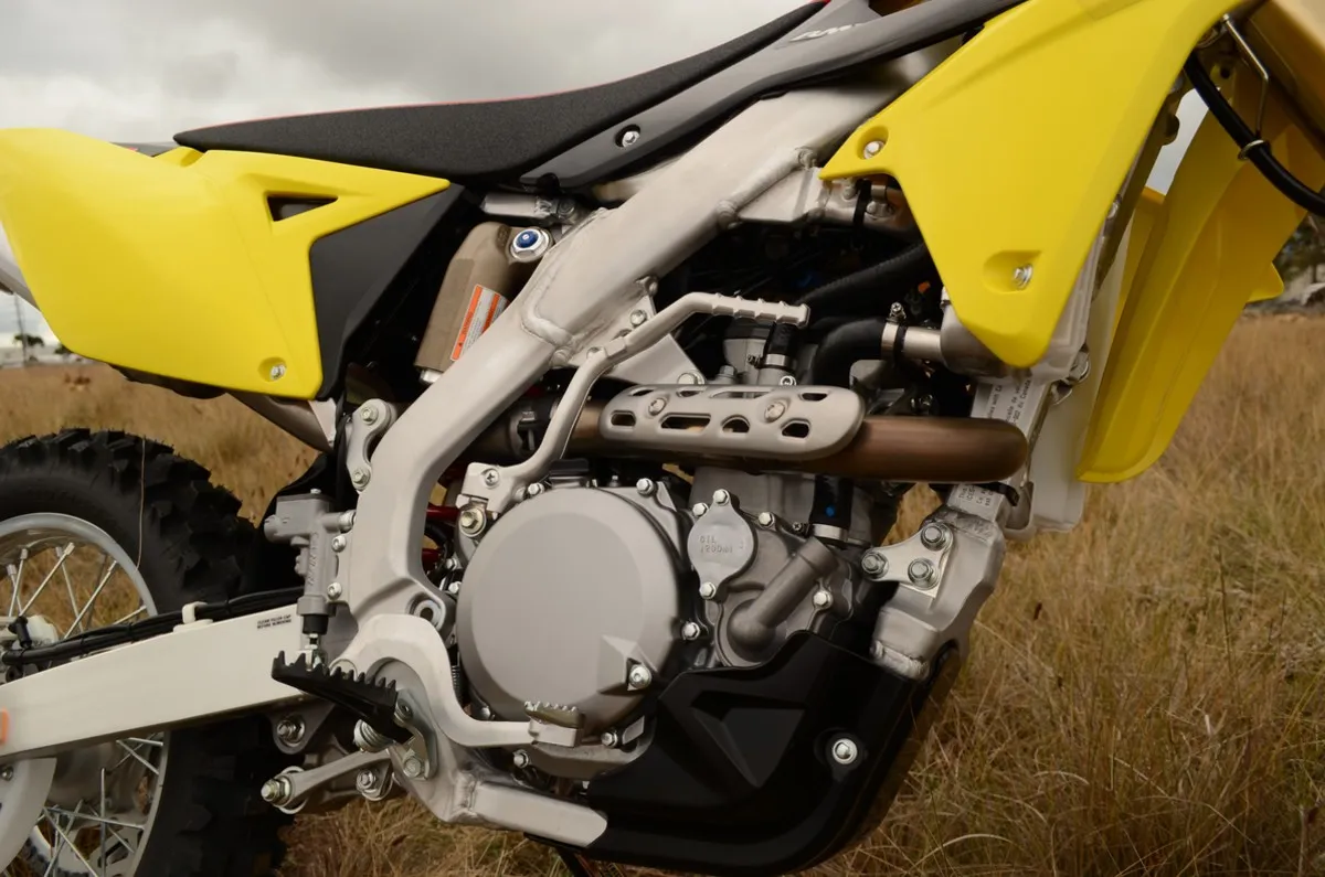 SUZUKI RMX450Z (2017-2018)