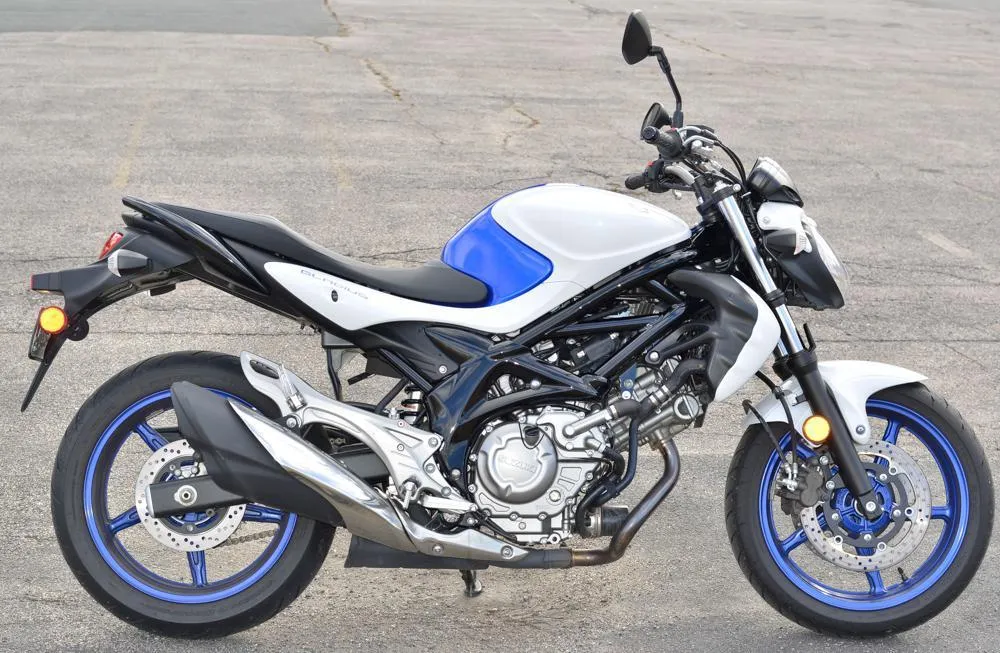Suzuki SFV650 2016