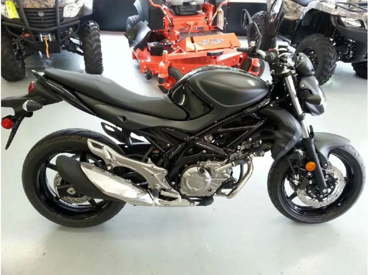 Suzuki SFV650 ABS 2013