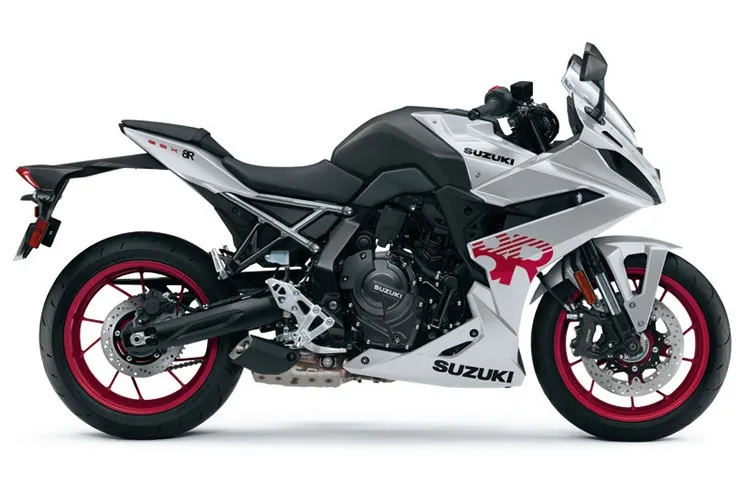 SUZUKI GSX-8R (2024-Present)