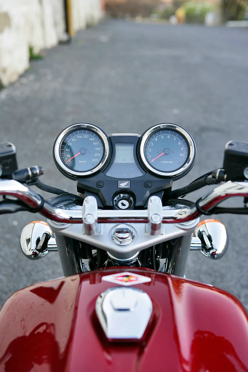 HONDA CB1100 Naked (2010-2011)