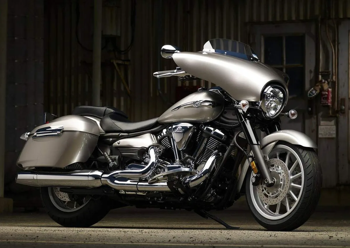 YAMAHA Stratoliner Deluxe (2012-2013)