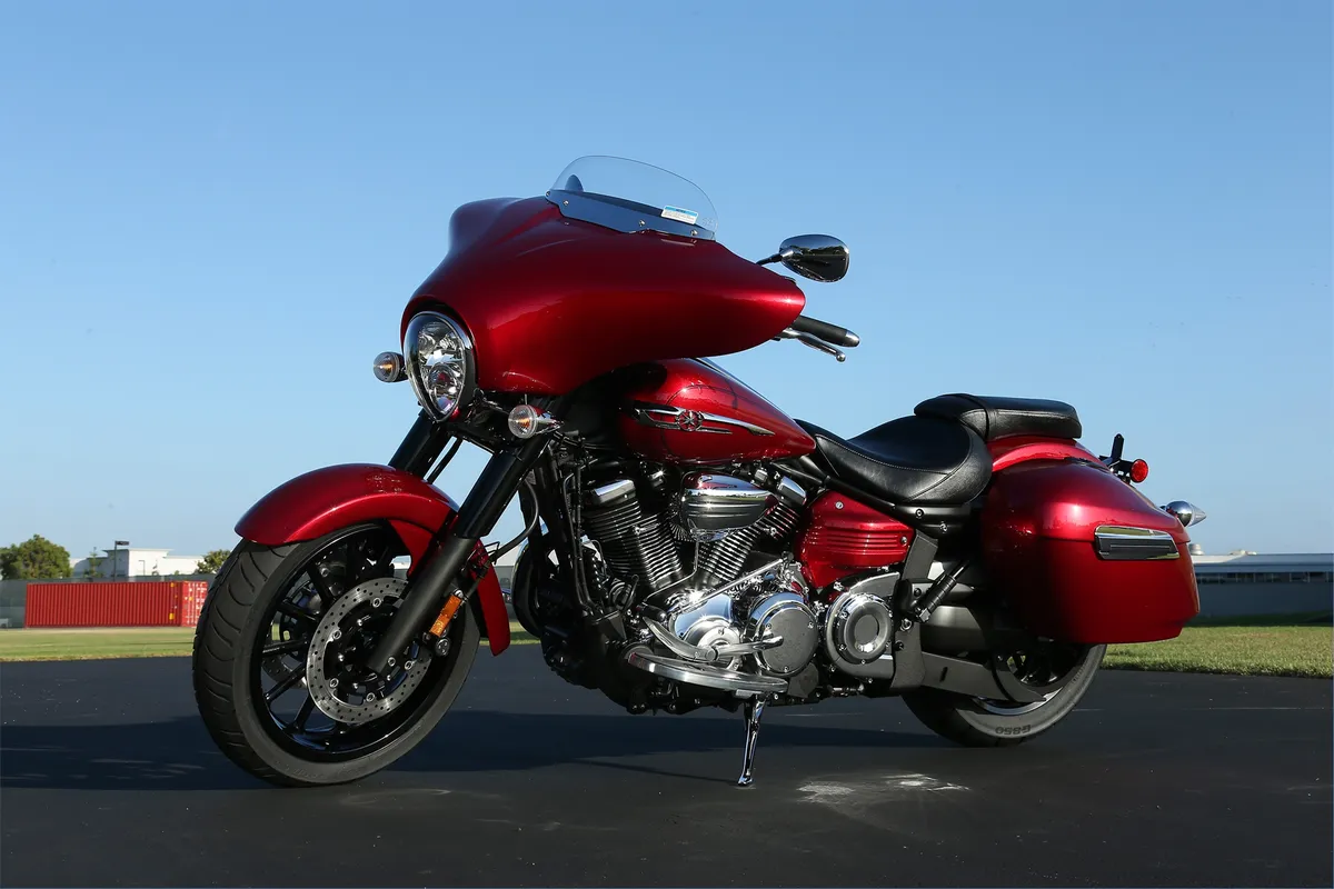 YAMAHA Stratoliner Deluxe (2013-2014)