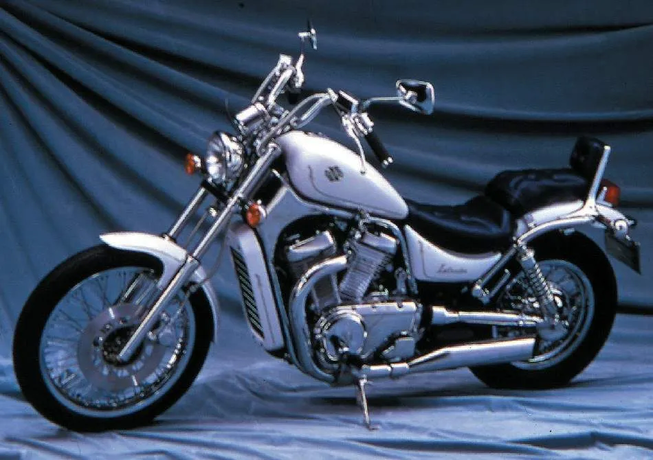 SUZUKI VS 750GL Intruder (1986-1991)
