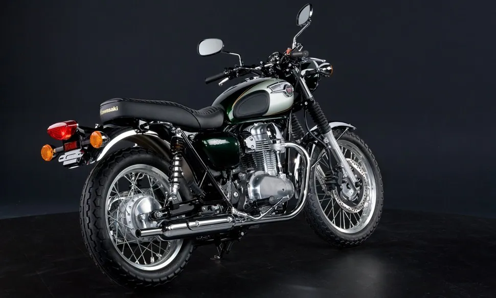 KAWASAKI W800 (2010-2011)