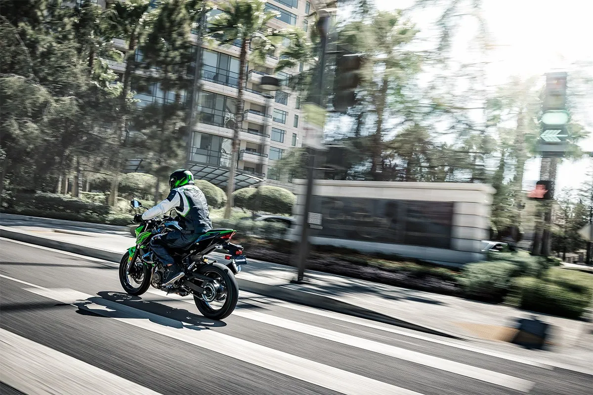 KAWASAKI Z400 ABS (2018-Present)