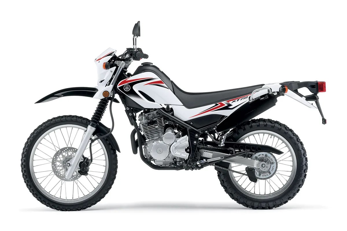 YAMAHA XT250 (2010-2011)