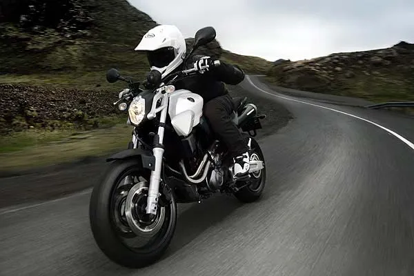 YAMAHA MT-03 (2005-2006)
