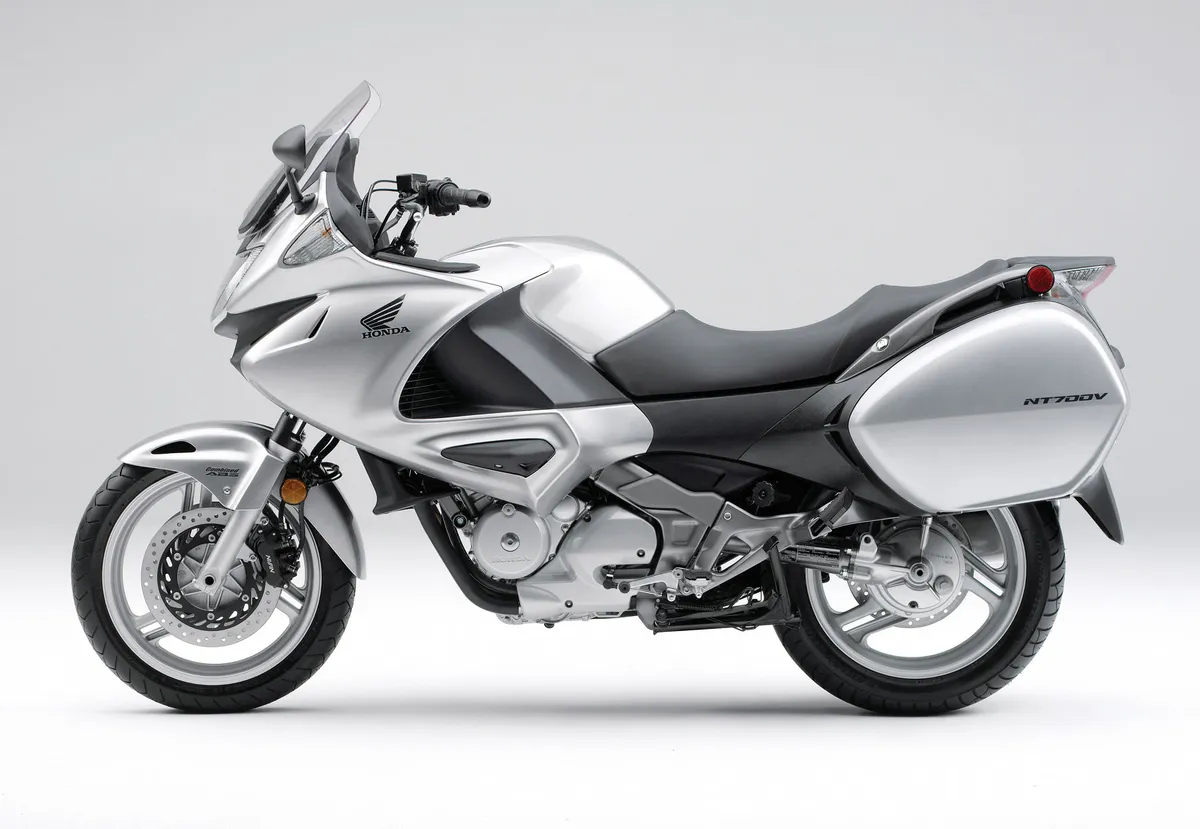 HONDA NT700V Deauville (2009-2010)