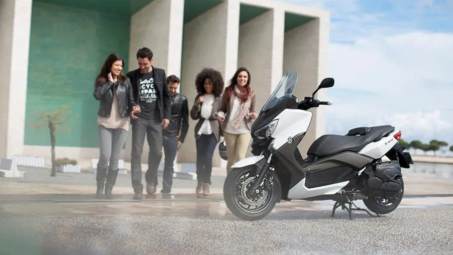 YAMAHA X-MAX 400 (2013-2017)