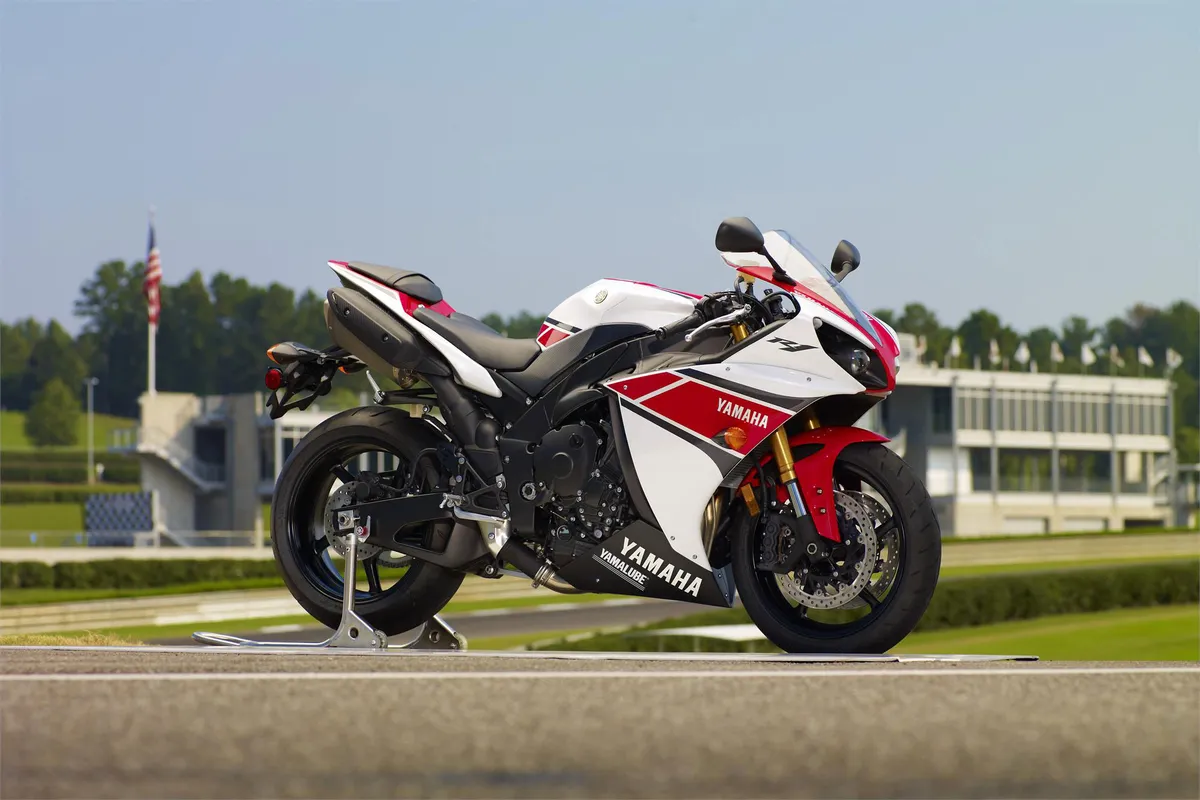 YAMAHA YZF-R1 World GP 50th Anniversary Edition (2011-2012)