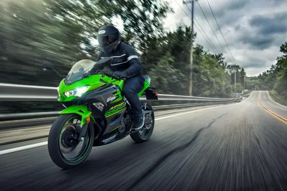 KAWASAKI NINJA 400 (2018)