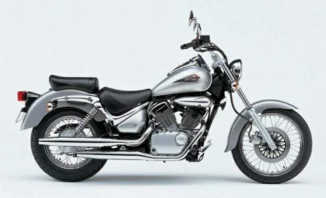 SUZUKI VL125LC Intruder (2001-2005)
