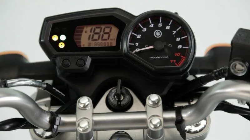 YAMAHA YS250 Fazer (2005-2010)