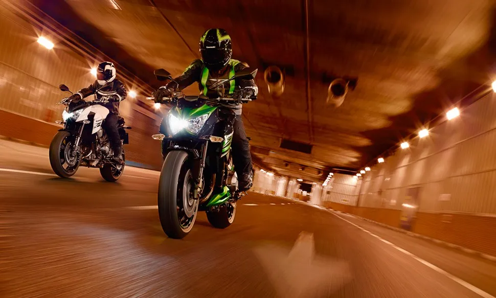 KAWASAKI Z800 e (2013-2014)