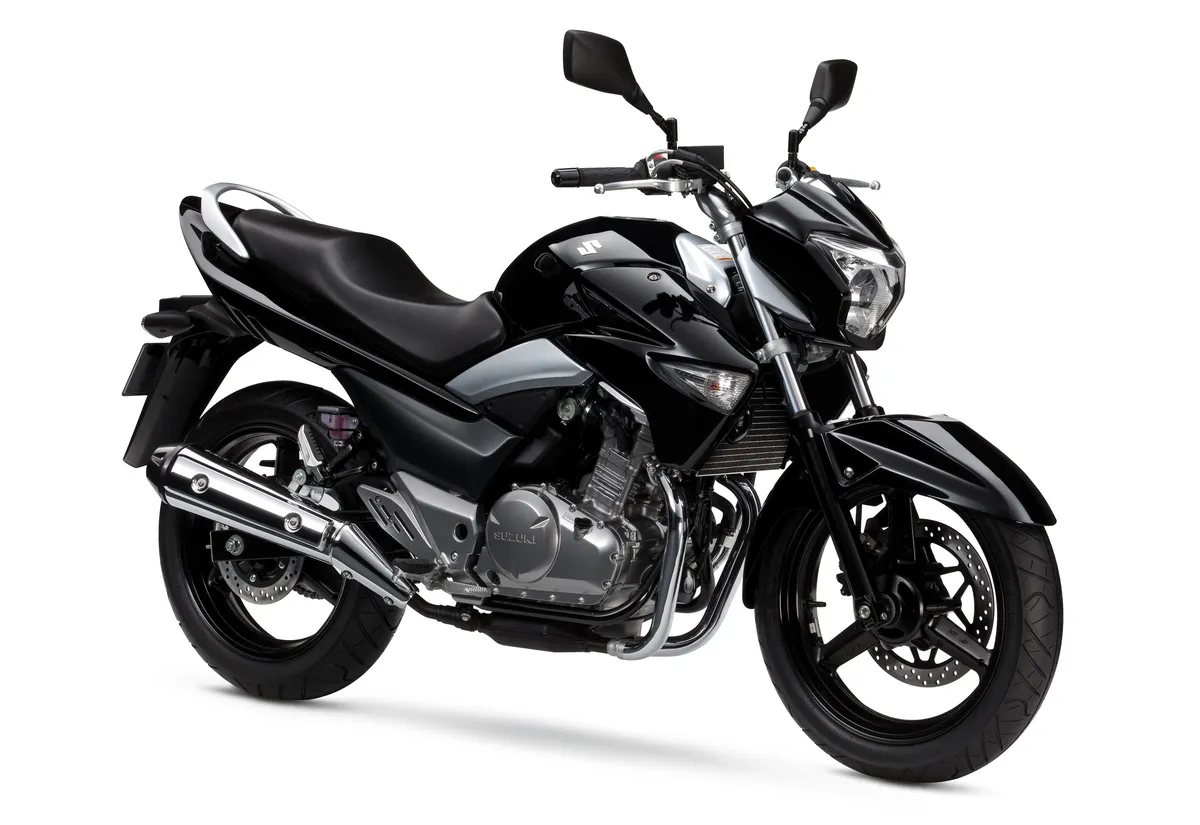 SUZUKI GW250 (2017-2018)