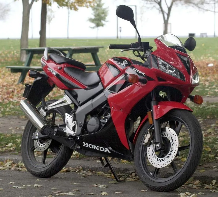 Honda CBR 125R Repsol