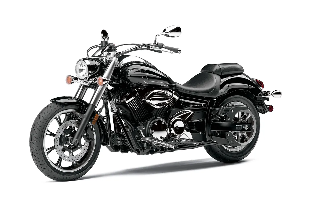 YAMAHA V-Star 950 (2010-2011)