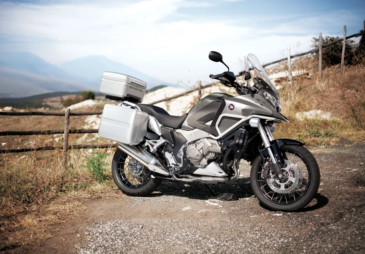 HONDA Crosstourer (2011-2012)