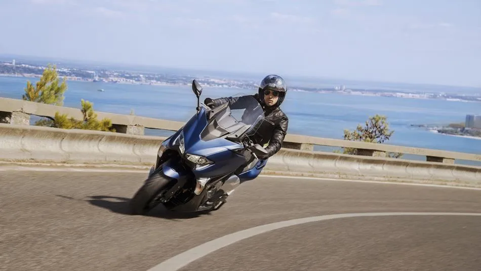YAMAHA TMAX DX (2018-2019)