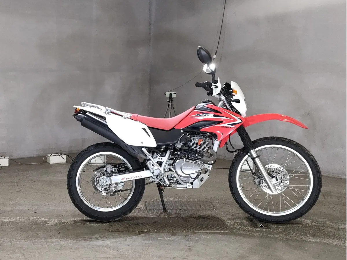 Honda XR 230