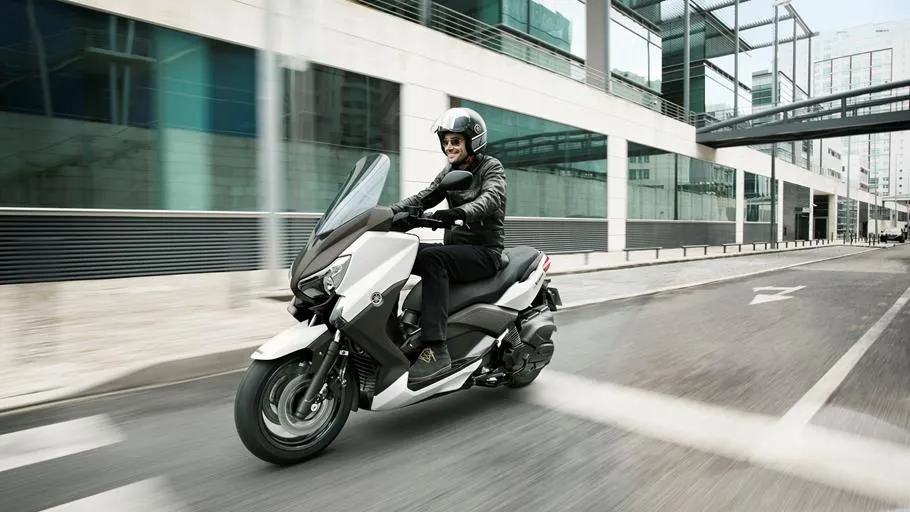 YAMAHA X-MAX 400 (2013-2017)
