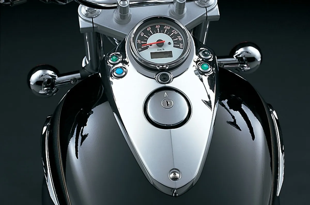 SUZUKI VL125LC Intruder (2001-2005)