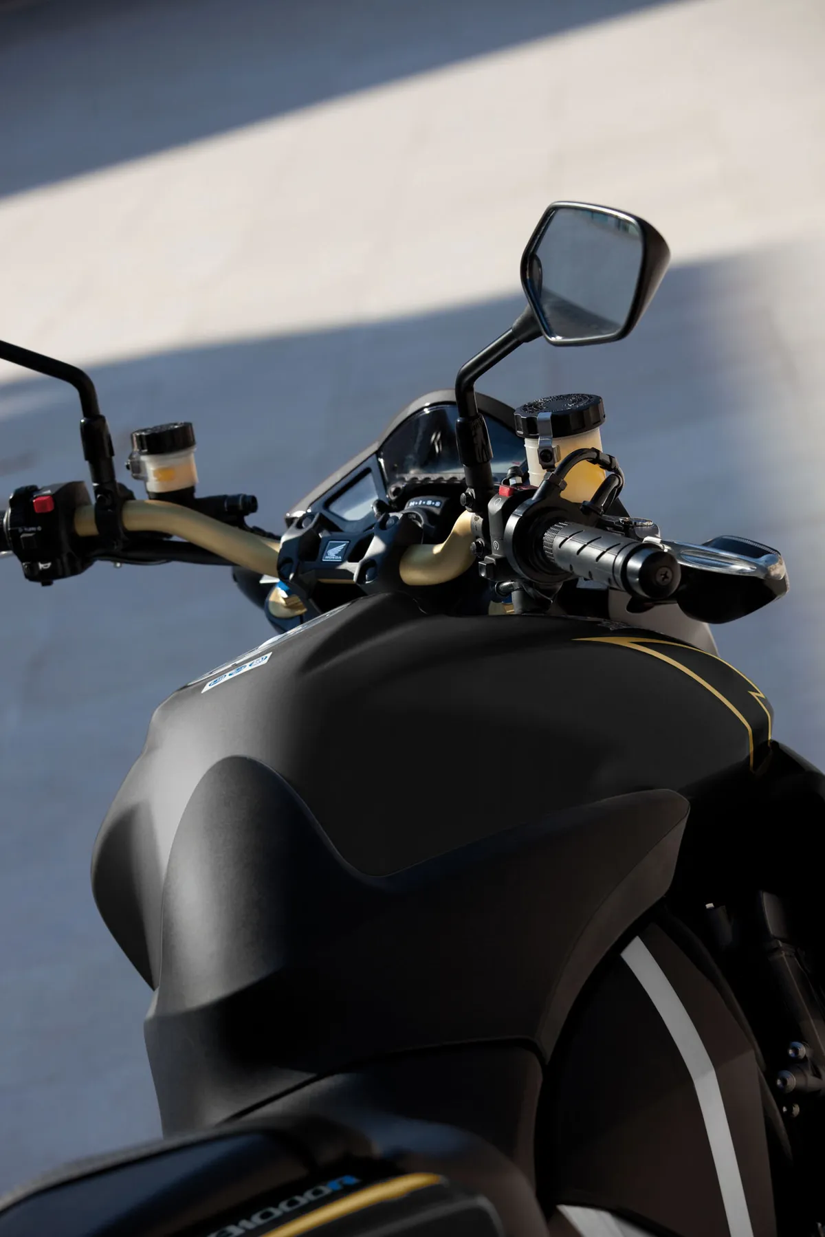 HONDA CB1000RA (2011-2012)