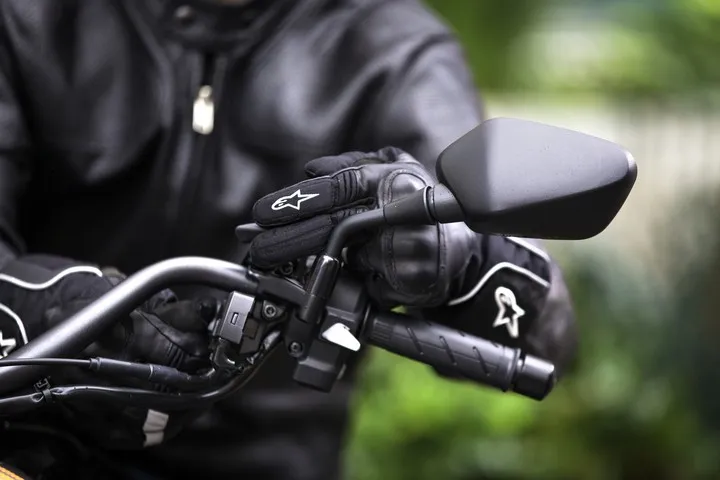 HONDA NM4 Vultus (2017-Present)