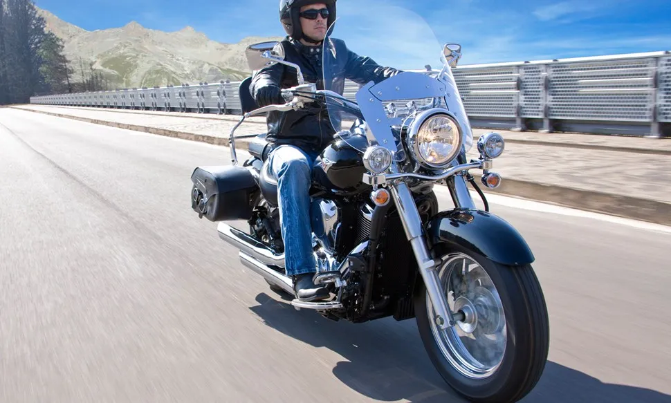 KAWASAKI VN900 Classic Light Tourer (2008-2009)