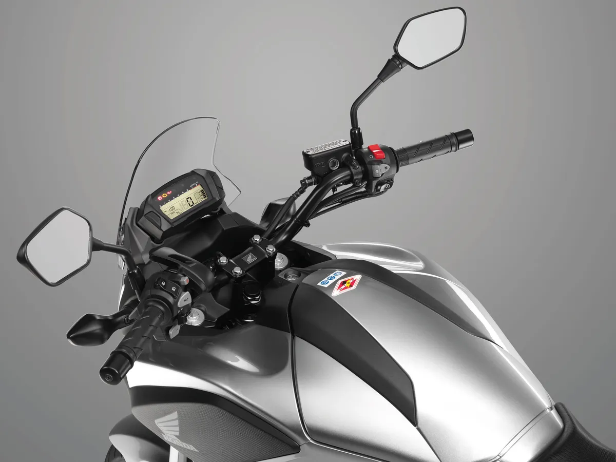 HONDA NC700XA (2011-2012)