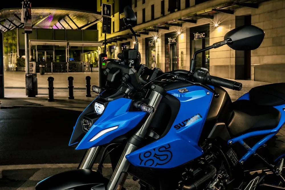 SUZUKI GSX-8S (2023-Present)