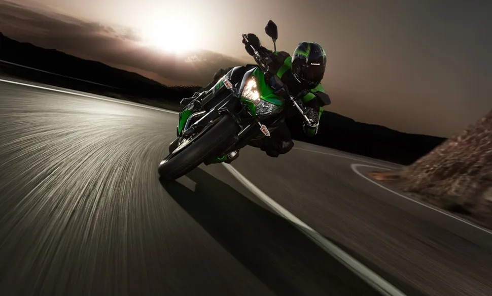 KAWASAKI Z800 (2013-2014)
