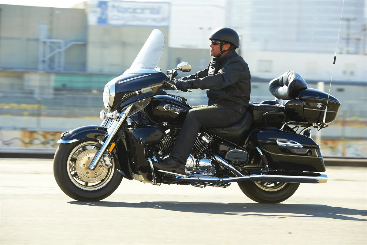 YAMAHA Royal Star Venture S (2011-2012)