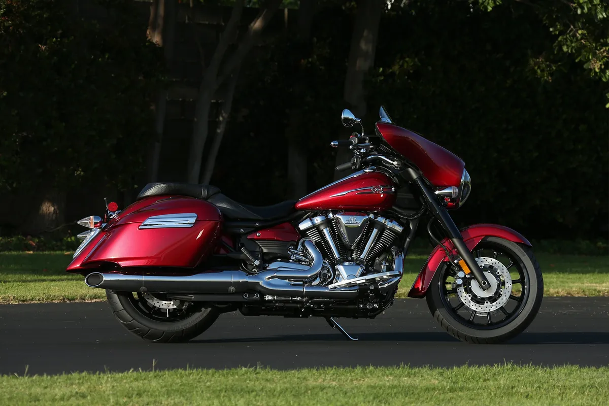 YAMAHA Stratoliner Deluxe (2013-2014)