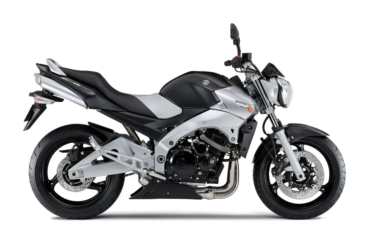 SUZUKI GSR600 (2005-2006)