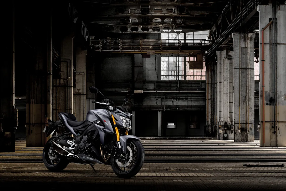 SUZUKI GSX-S1000 (2016-2020)