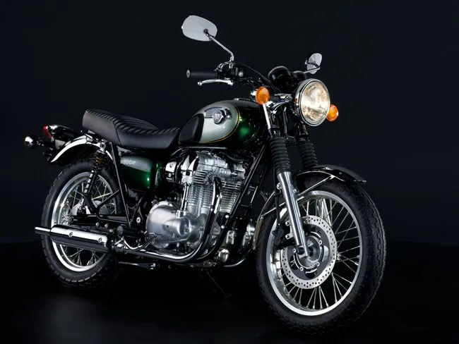 KAWASAKI W800 (2010-2011)