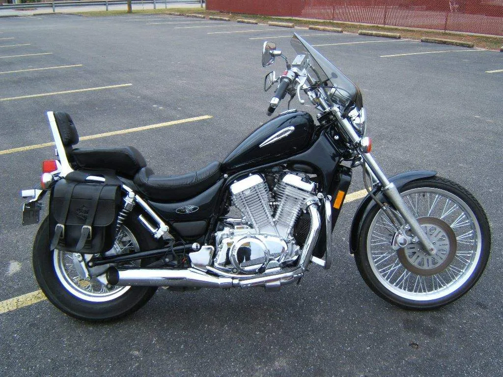 SUZUKI VS 750GL Intruder (1986-1991)