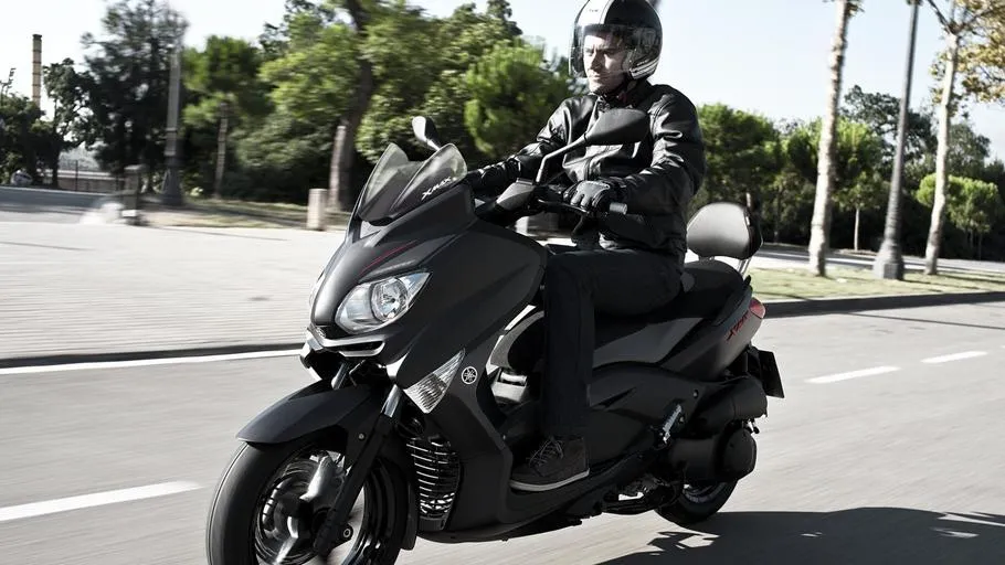YAMAHA X-MAX 125 Sport (2011-2012)