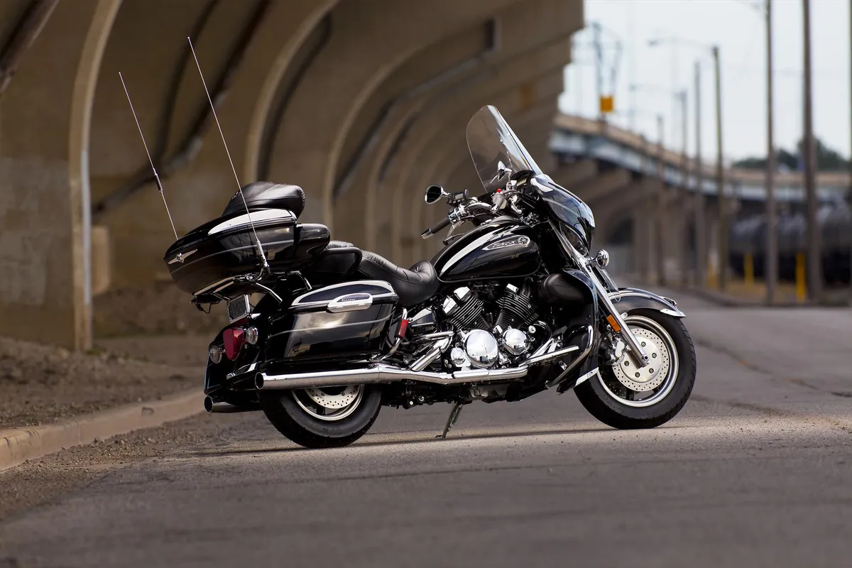 YAMAHA Royal Star Venture S (2011-2012)